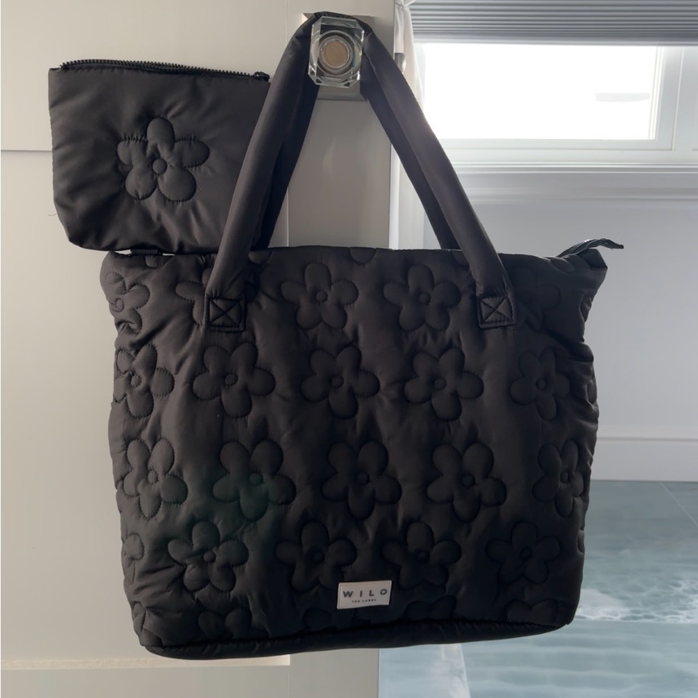 NWT Wilo the Label Floral Daisy Puffer Bag - Picture 16 of 16